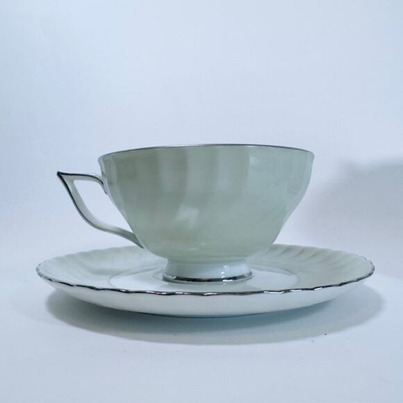 Royal Tettau South Wind Grey Green 4 Cups & Saucers Set Border Swirled w/ Trim - Picture 4 of 16